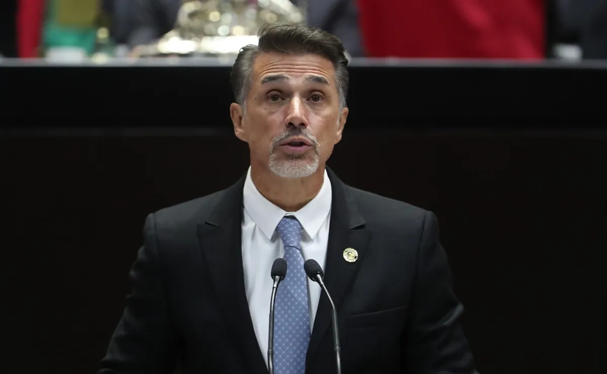 Sergio Mayer pide licencia a la Cámara de Diputados para ingresar a “La Casa de los Famosos”