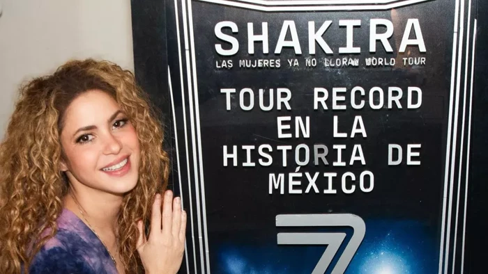 Shakira recibe reconocimiento por lograr un récord en México por ‘Las Mujeres Ya No Lloran’