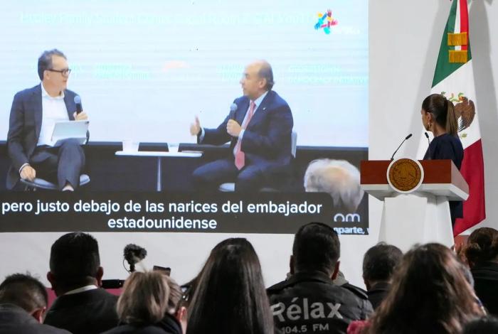 Sheinbaum arremete contra Calderón y lo llama “espurio y vendepatrias”