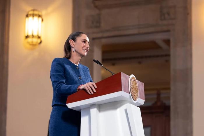 Sheinbaum condena vandalismo en UNAM durante marcha