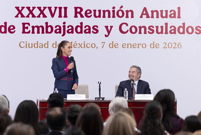 Sheinbaum defiende derecho internacional ante embajadores tras ataque de EEUU a Venezuela