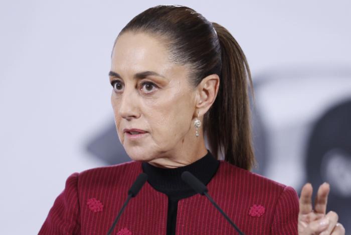 Sheinbaum pide mantener la “cabeza fría” ante dichos de Trump en cumbre regional