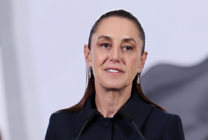 Sheinbaum subraya que siguen trabajando para contener derrame de crudo en golfo de Mexico