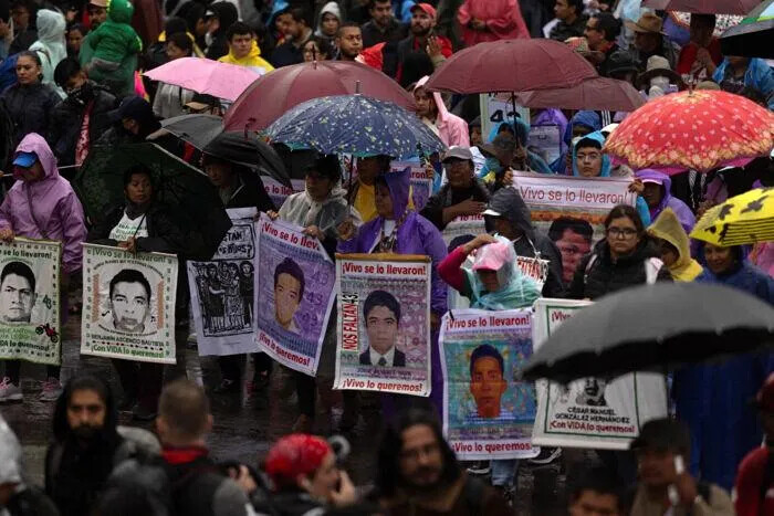 Sheinbaum y padres de los 43 de Ayotzinapa se reunirán por primera vez