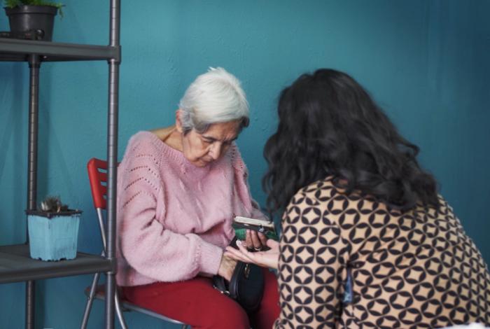 “Siempre era volvernos a conocer”: El día a día de una familia con Alzheimer llega al FICM
