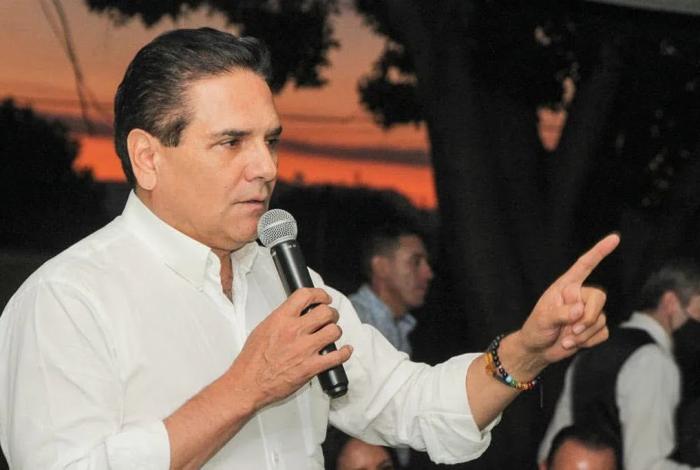 Silvano Aureoles evita arresto con nueva suspensión provisional por corrupción en Michoacán