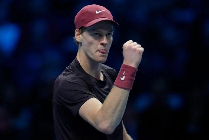 Sinner doblega a Alcaraz y se proclama bicampeón de las ATP Finals