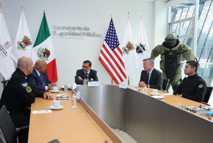 SSP y autoridades de EUA se reúnen para mejorar trabajo antiexplosivos en Michoacán