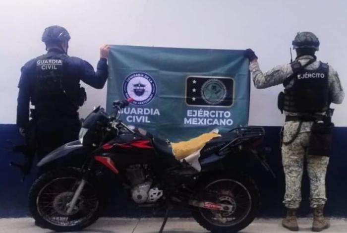 SSP y Defensa aseguran vehículo y tres armas largas en Buenavista