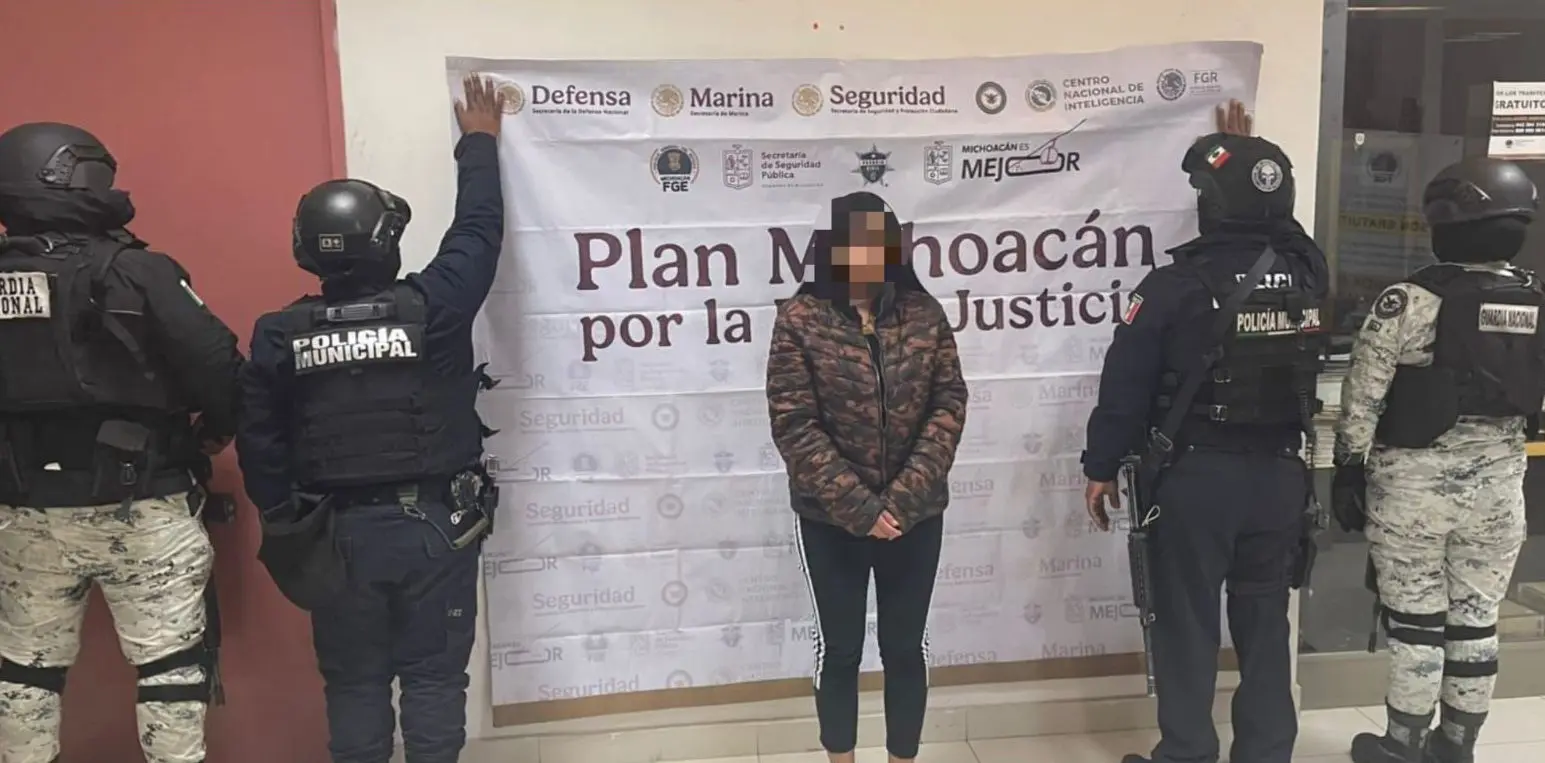 SSP y Guardia Nacional detienen a mujer en posesión de un arma de fuego en Zamora