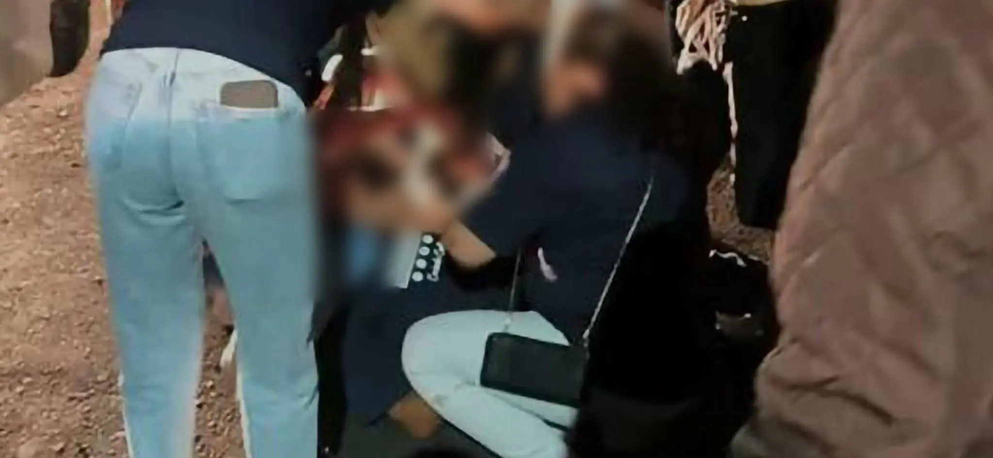 Sujeto armado balea a hombre en fiesta callejera en la colonia Obrera, en Morelia