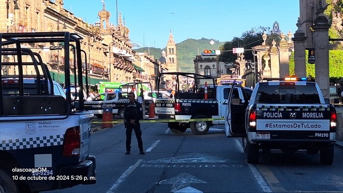 Sujeto desarma a mujer policía y se quita la vida en pleno Centro Histórico de Morelia