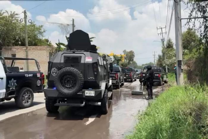 Sujeto m4ta a sus hijos, disp4ra contra la policía y se su1c1d4 en Jalisco