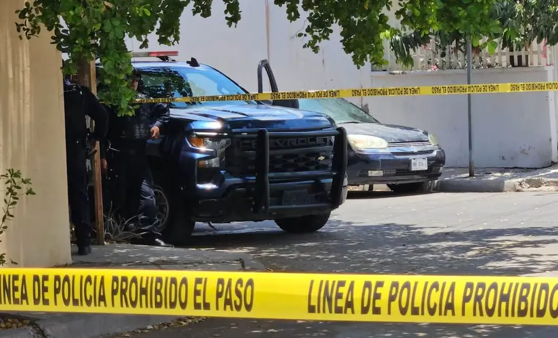 Suspenden clases en secundaria de Culiacán por asesinato de madre de familia fuera de plantel
