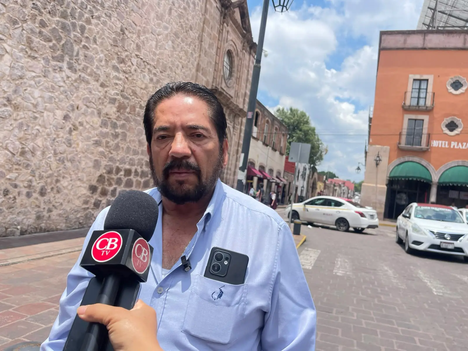 Taxistas realizan bloqueos en principales avenidas de Morelia