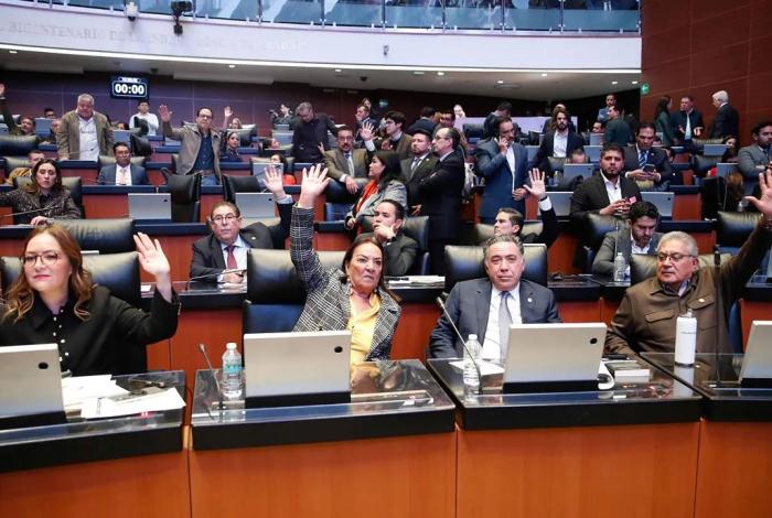 Tensión en el Senado Mexicano por posible renuncia de Gertz Manero