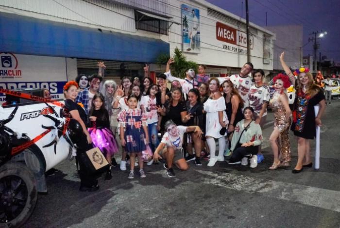 Terror, Risas y Diversión en el 5to. Desfile Nocturno del Día de Muertos