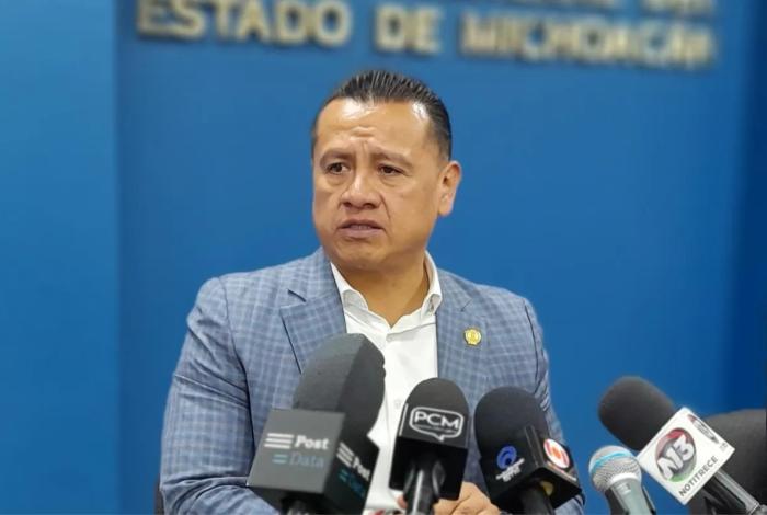 Todas las unidades de la Fiscalía deberán balizarse, tener placas y sin vidrios polarizados