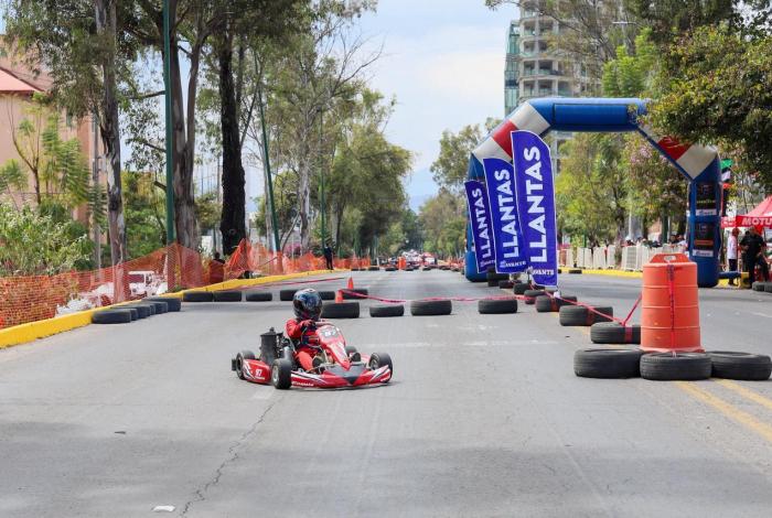 Todo un éxito, el 2do. Circuito Callejero de Go-Karts