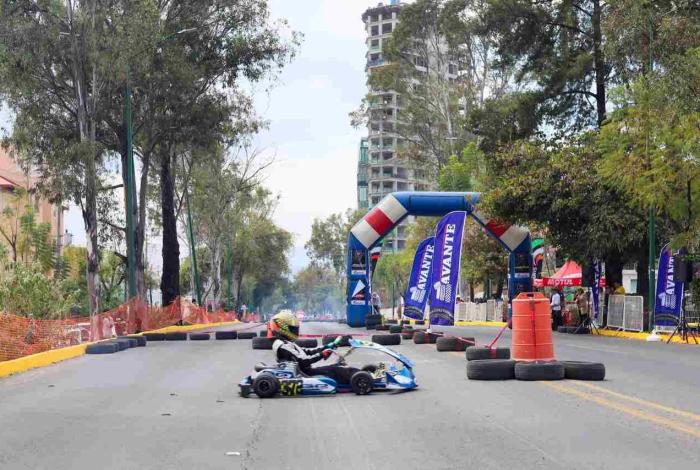 Todo un éxito, el 2do. Circuito Callejero de Go-Karts