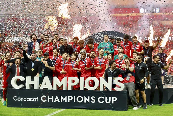 Toluca vence a Tigres en penaltis y es campeón de la Copa de Campeones de la Concacaf