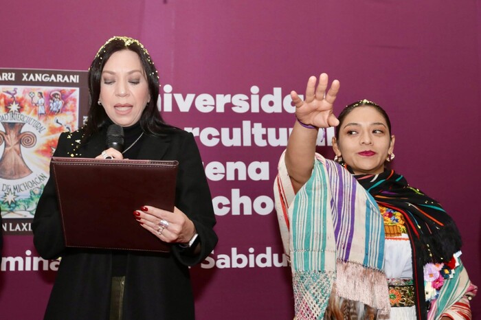 Toma posesión nueva rectora de la Universidad Intercultural Indígena