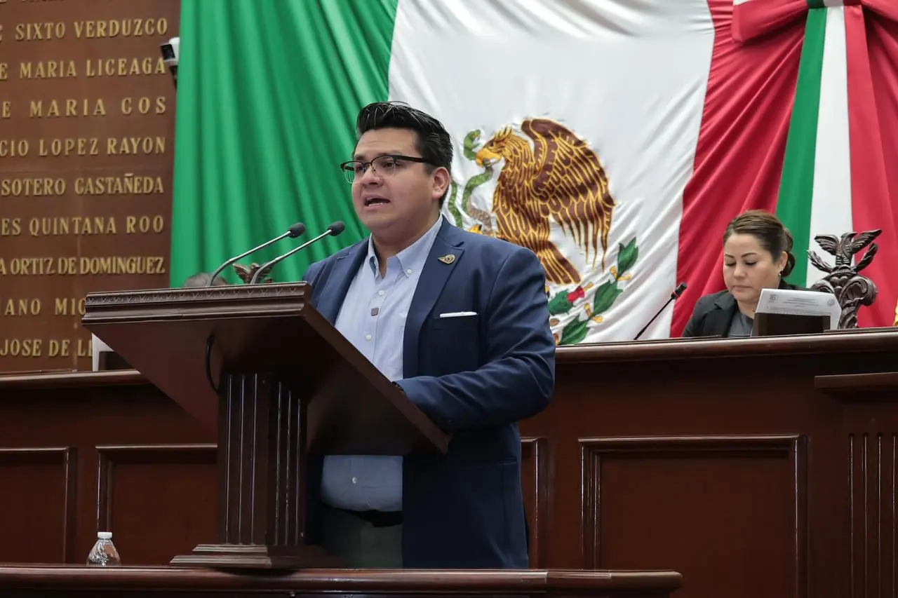 Toño Carreño presenta iniciativa para visibilizar enfermedades autoinmunes