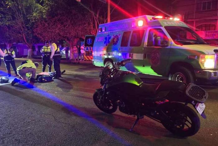 Trabajador de Estafeta herido, tras ser impactado por camioneta que se dio a la fuga