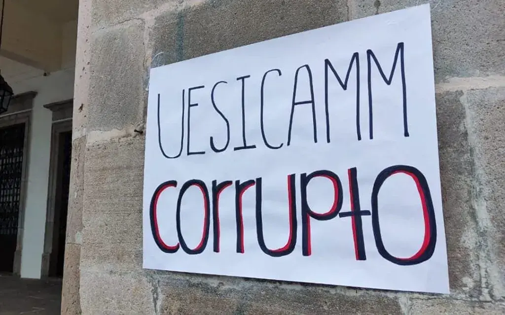 Trabajadores de la UESICAMM denuncian acoso laboral y exigen traslado a nuevo edificio