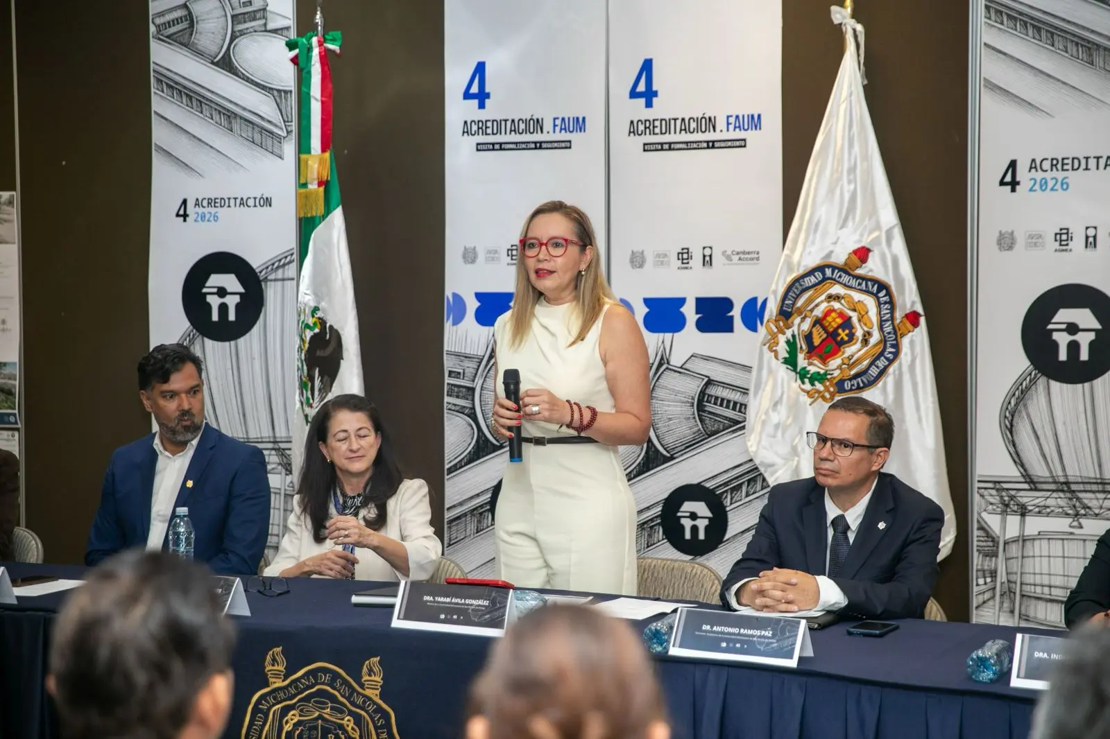 TRABAJO EN EQUIPO PARA LOGRAR ACREDITACIONES, PARTE DE LA FORTALEZA NICOLAITA: YARABÍ ÁVILA