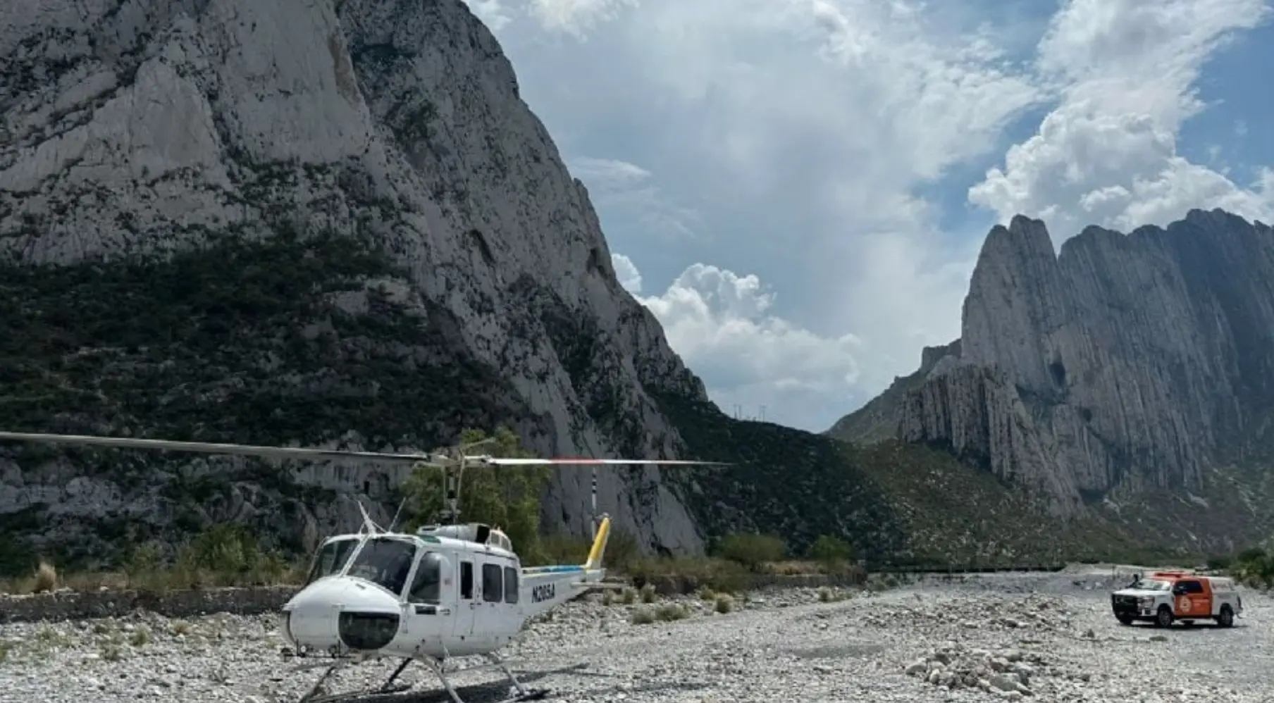 Tragedia en La Huasteca: Fallece senderista al caer 50 metros durante rapel