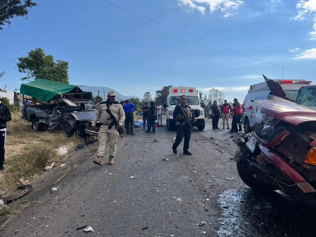 Trágico choque entre camionetas deja una mujer sin vida y tres lesionados, en Quiroga