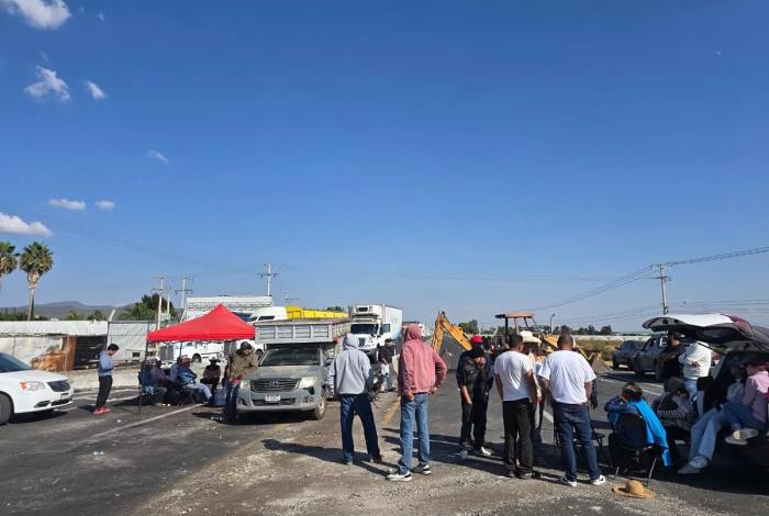 Transportistas liberan 90% de bloqueos carreteros en México