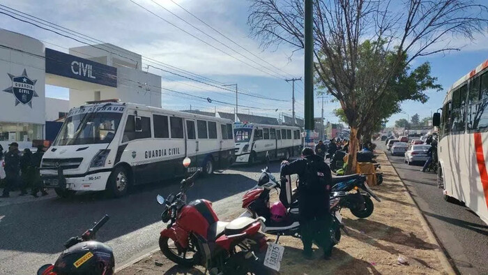 Tras manifestación de policías de Michoacán, autoridad se compromete a pagar