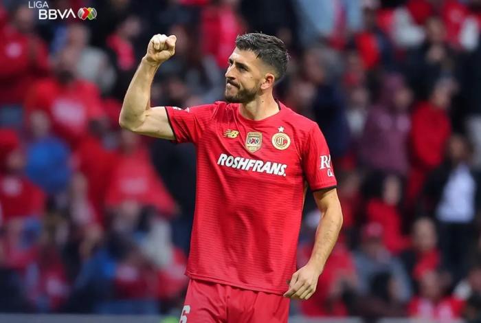 Triple empate en la cima del goleo de la Liga MX 2025