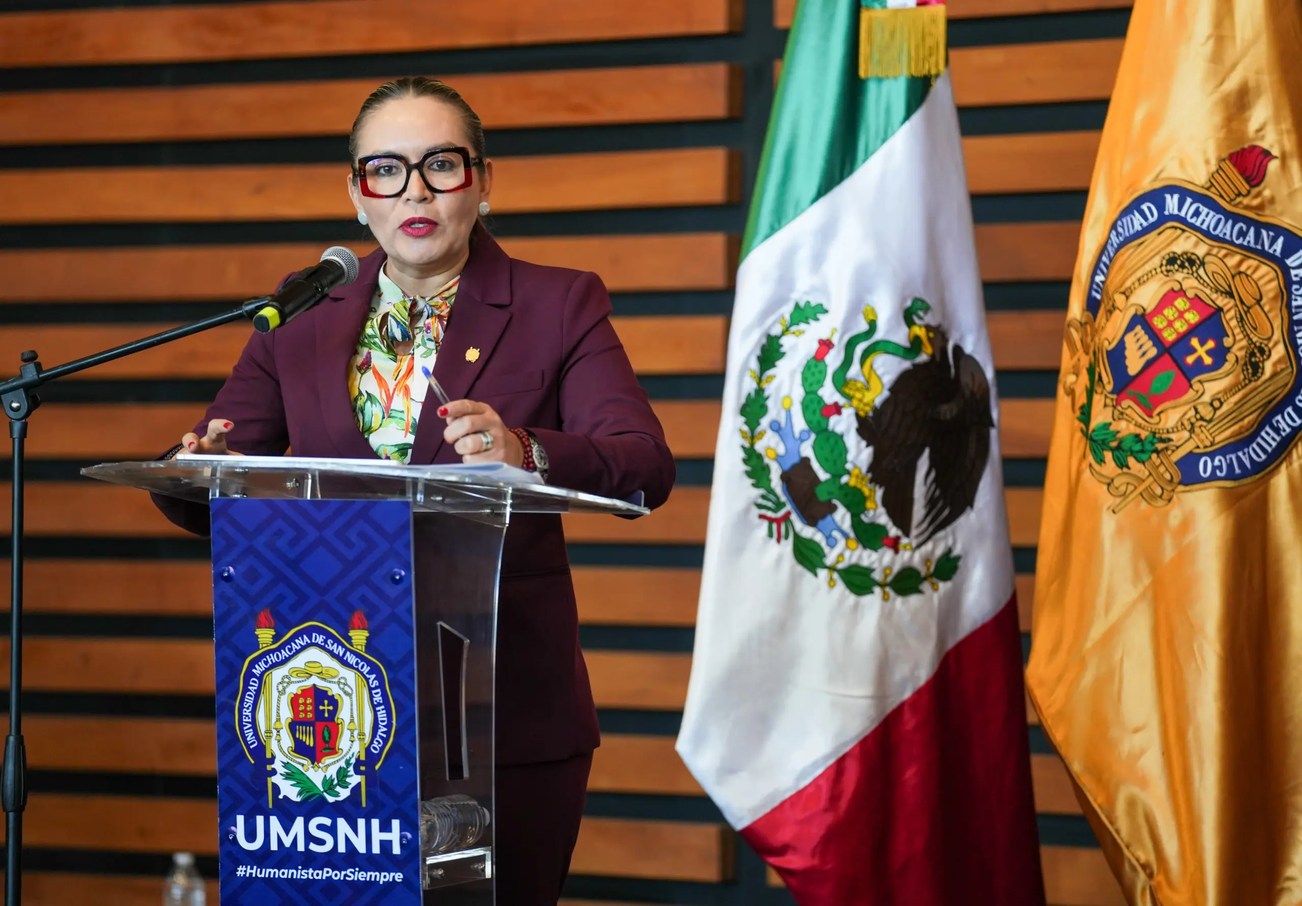 UMSNH vive una consolidación histórica en su calidad educativa; Yarabí Ávila inaugura III Foro de Pares Evaluadores 