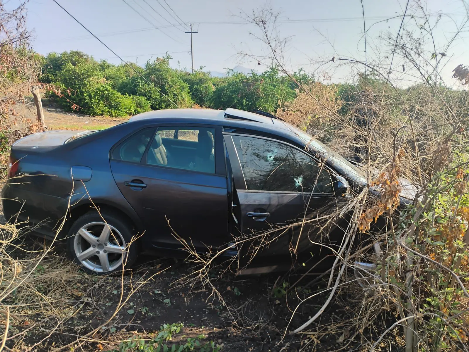 Un detenido y dos vehículos recuperados tras enfrentamiento en Apatzingán