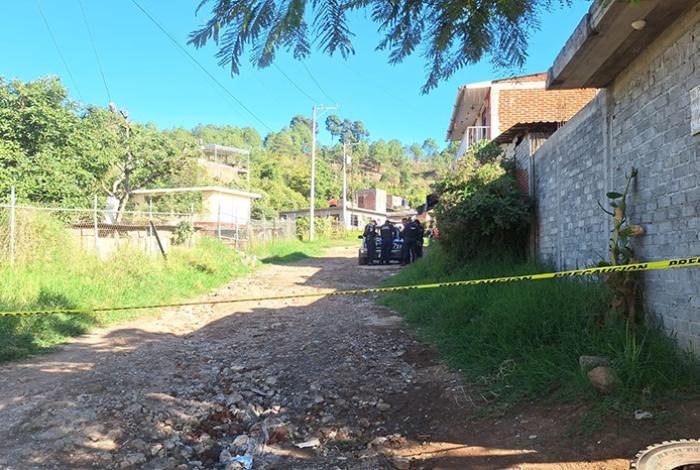Un hombre es agredido a balazos por fuera de su domicilio en Uruapan
