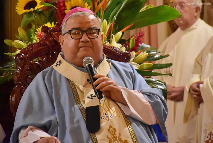 Urge Arzobispo a Bedolla y Manzo priorizar paz sobre disputas personales