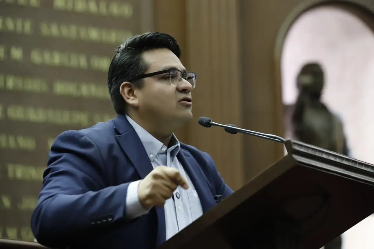 Urgente combatir el reclutamiento de niños y jóvenes: Toño Carreño