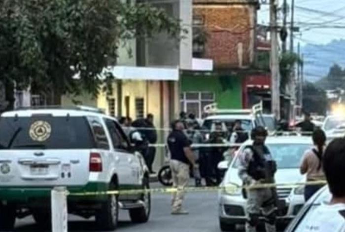 Uruapan: as3sinan a hojalatero en su propio negocio