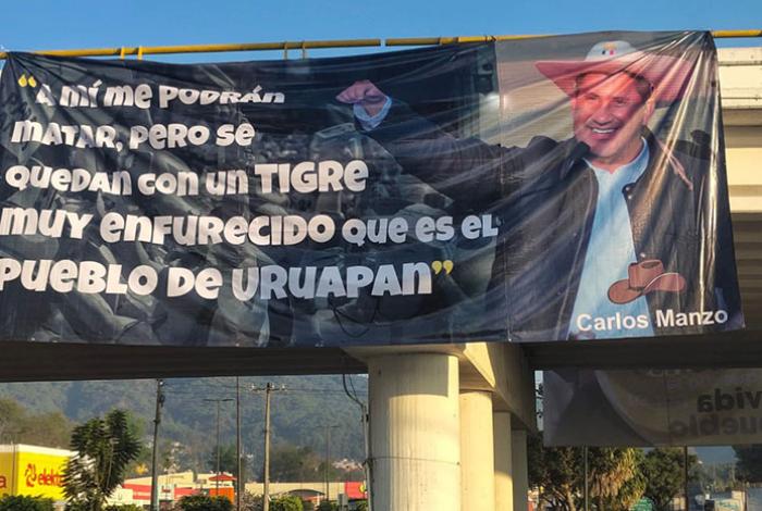 Uruapan despierta bajo mensajes de duelo y resistencia con la imagen de Carlos Manzo