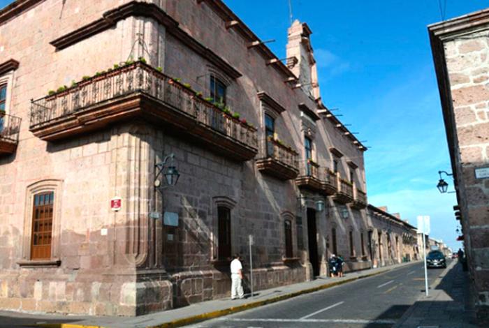 Va Morelia por museo de la ciudad, quedaría en Palacio Municipal 