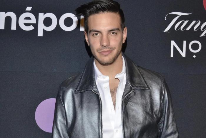 Vadhir Derbez defiende a Eugenio ante críticas