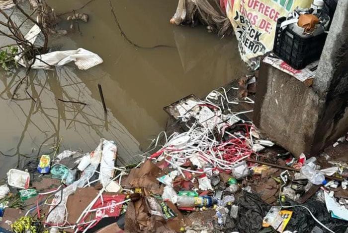 Van más de 100 toneladas de basura retiradas por lluvias en Morelia