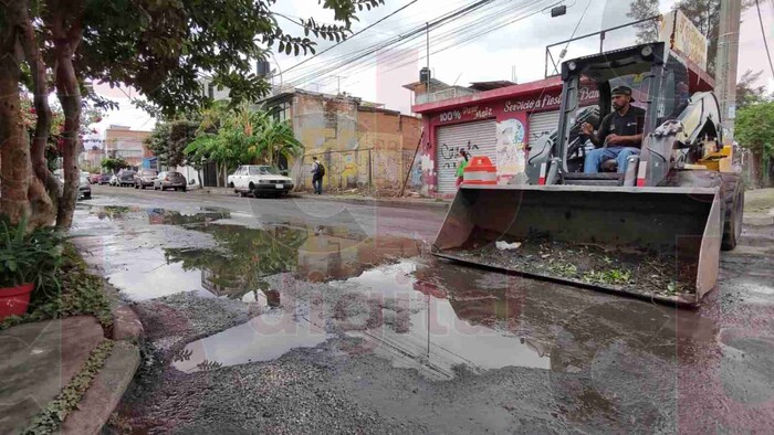 Vecinos de Prados Verdes sufren por inundaciones