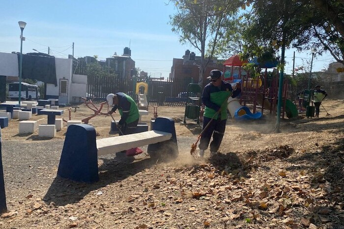 Vecinos se suman a la jornada de limpieza en nororiente de Morelia