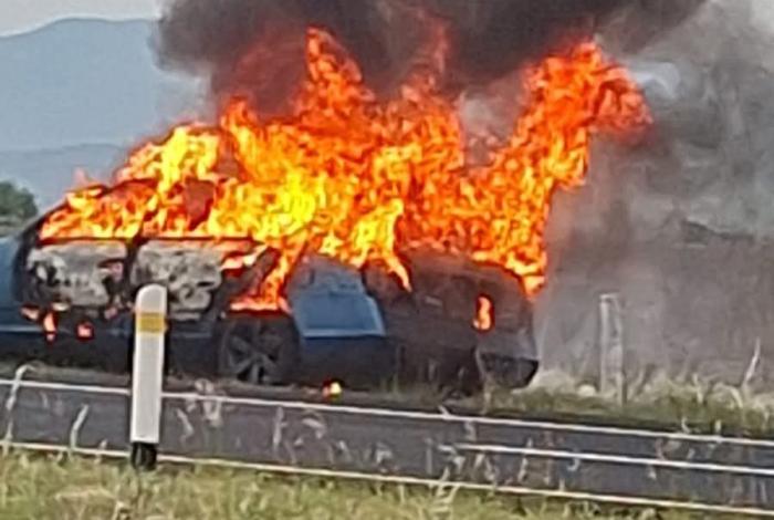 Vehículo quemado en la México-Guadalajara estaba abandonado
