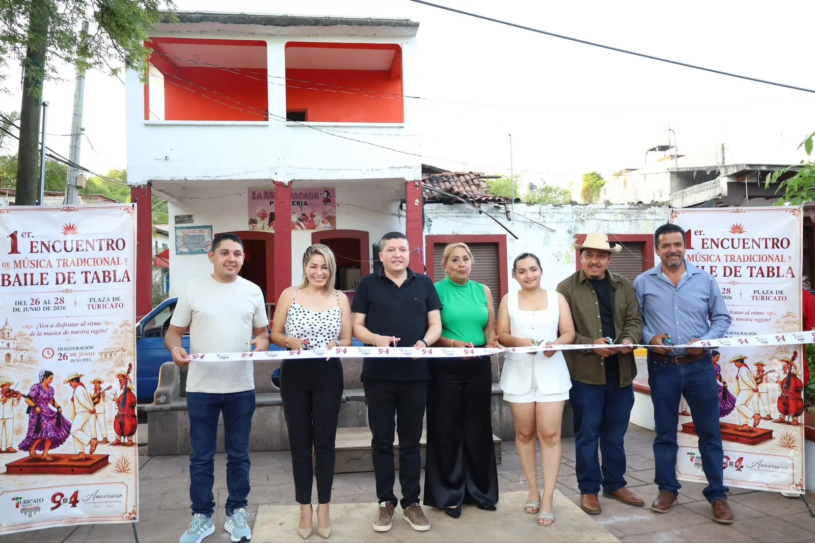 Vicente Gómez acompaña conmemoración en Turicato a 94 años de su elevación a municipio