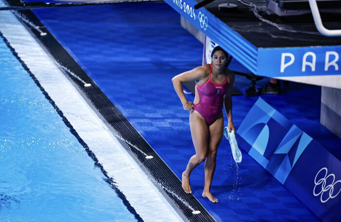 #Video | Aranza Vázquez fuera de la final tras protagonizar clavado de calificación 0 en París 2024